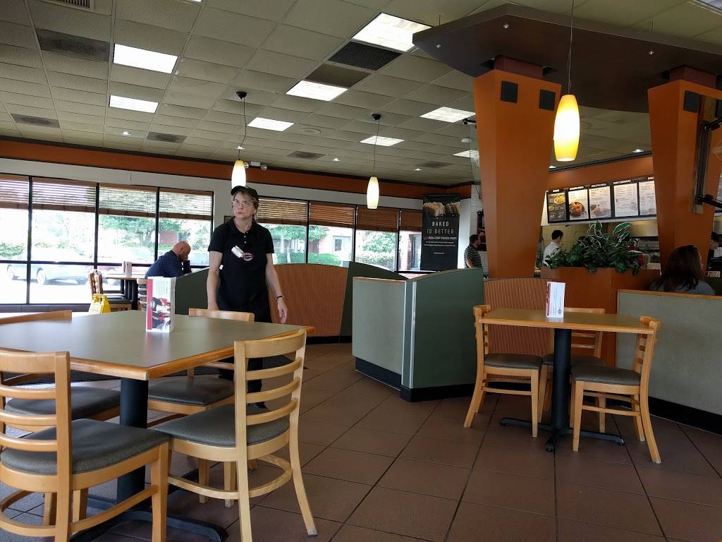 Boston Market | restaurant | 5150 Tuttle Crossing Blvd, Dublin, OH 43017, USA | 6147665885 OR +1 614-766-5885