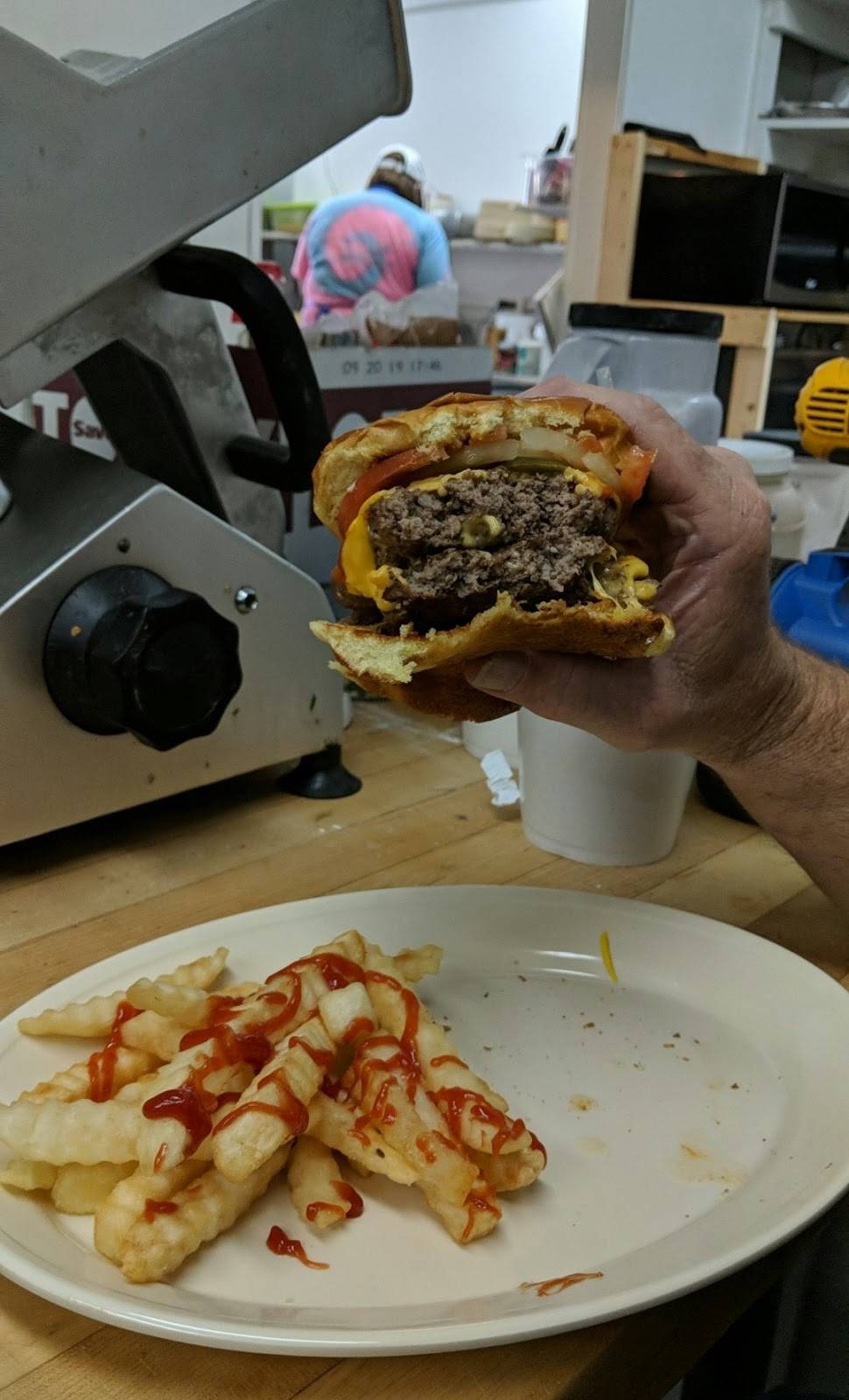 Oasis Pizza Station | restaurant | Liberty St, Barbourville, KY 40906, USA | 6065469239 OR +1 606-546-9239