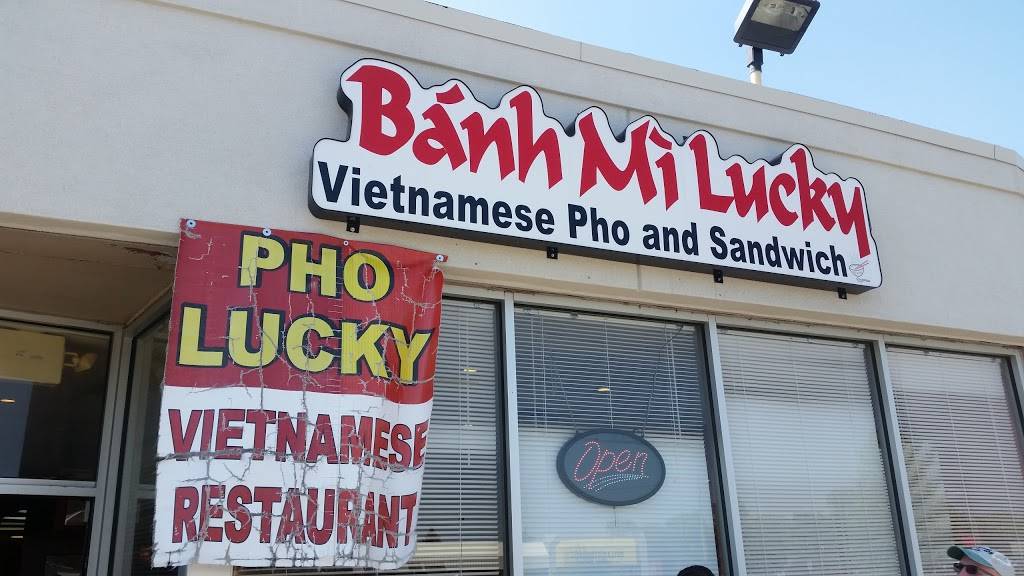 Banh Mi Lucky | restaurant | 25675 Joy Rd, Dearborn Heights, MI 48127, USA | 3134065719 OR +1 313-406-5719