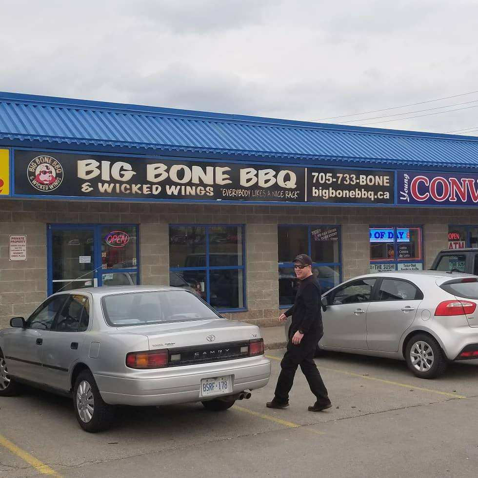 Big Bone BBQ and Wicked Wings | restaurant | 190 Minets Point Rd, Barrie, ON L4N 4C3, Canada | 7057332663 OR +1 705-733-2663