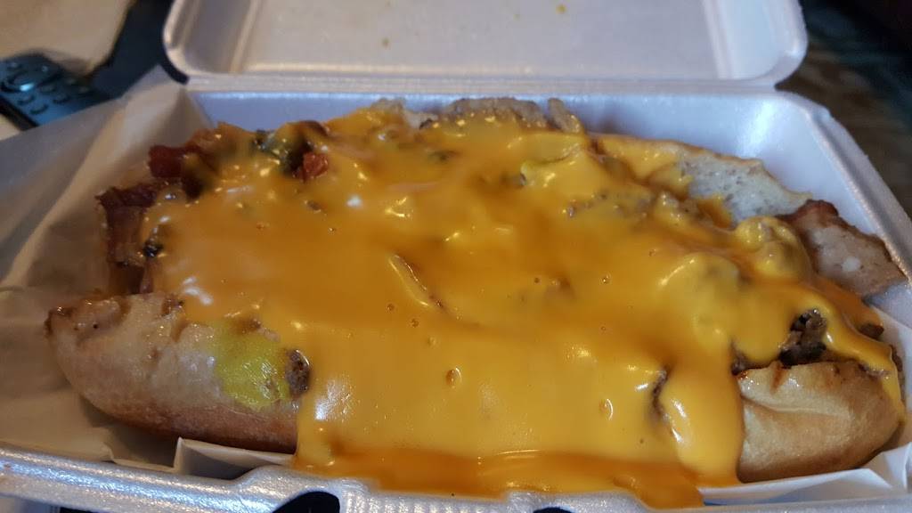 Barrys Cheesesteaks | restaurant | 1161 S 2nd St, Louisville, KY 40203, USA | 5026182288 OR +1 502-618-2288