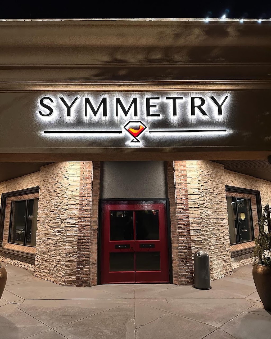 Symmetry | restaurant | 9203 N Pennsylvania Ave, Oklahoma City, OK 73120, USA | 4058494550 OR +1 405-849-4550