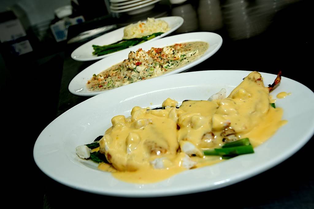 Riverbay Roadhouse | restaurant | 1374 Cape St Claire Rd, Annapolis, MD 21409, USA | 4107572919 OR +1 410-757-2919