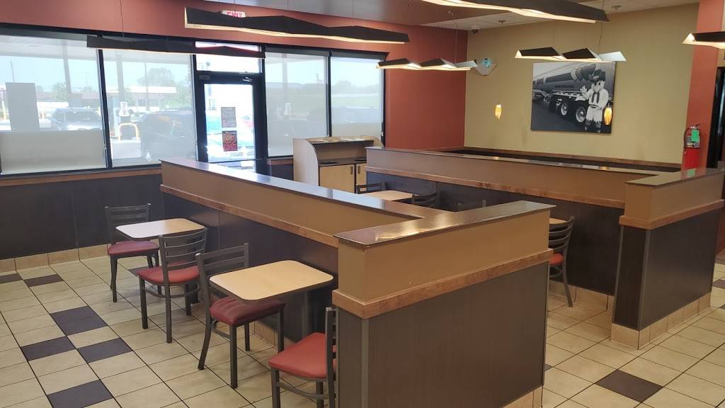 Chester´s | restaurant | 3658-3686, US-61, Blytheville, AR 72315, USA | 8707761126 OR +1 870-776-1126