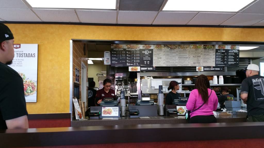 El Pollo Loco | restaurant | 44402 Valley Central Way, Lancaster, CA 93536, USA | 6619408961 OR +1 661-940-8961