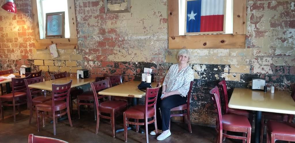 AJs | restaurant | 508 E Main St, Edna, TX 77957, USA | 3617810010 OR +1 361-781-0010