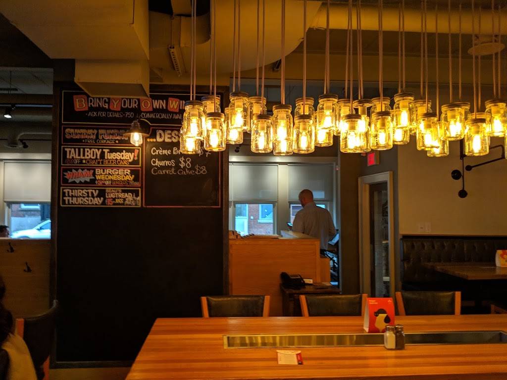 Bowmans on Bank | restaurant | 895 Bank St, Ottawa, ON K1S 3W4, Canada | 6132347674 OR +1 613-234-7674