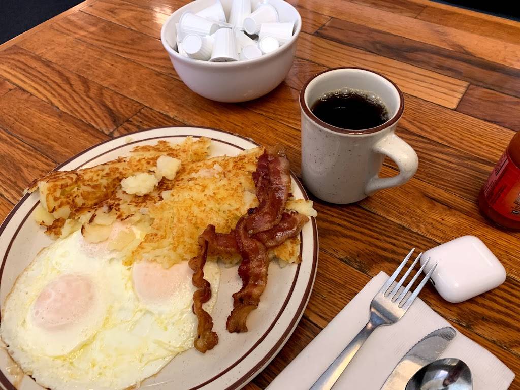 Lunas Family Restaurant | restaurant | 738 Pearl Rd, Brunswick, OH 44212, USA | 3304606554 OR +1 330-460-6554