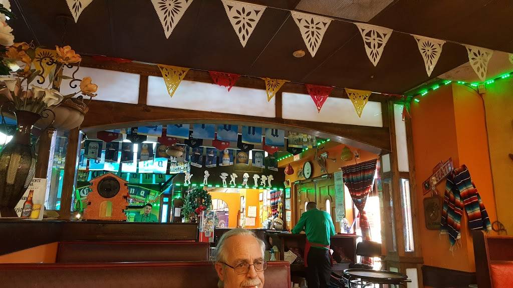 10 De Mayo Beaumont | restaurant | 8350 College St, Beaumont, TX 77707, USA | 4098614292 OR +1 409-861-4292