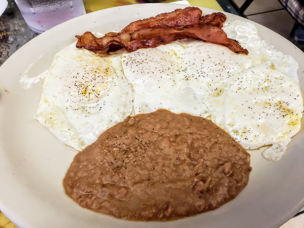 Panchitos Restaurant | restaurant | 1021 S Commerce St, Harlingen, TX 78550, USA | 9564288083 OR +1 956-428-8083