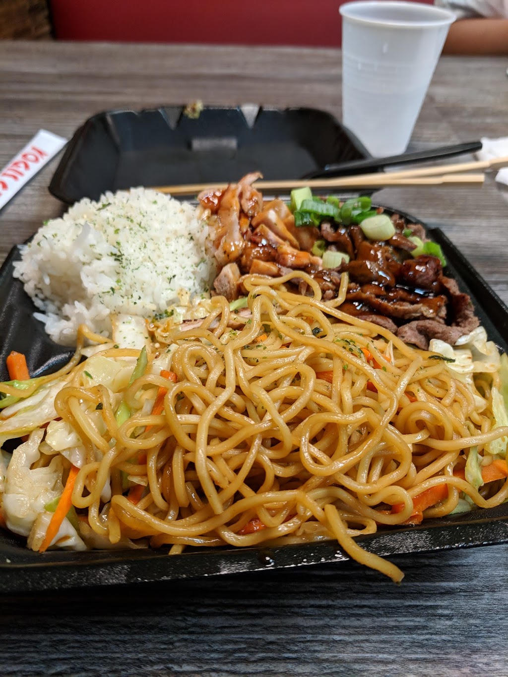 Yogis Grill | restaurant | 1630 S Pacific Ave suite107, Yuma, AZ 85365, USA | 9283182904 OR +1 928-318-2904