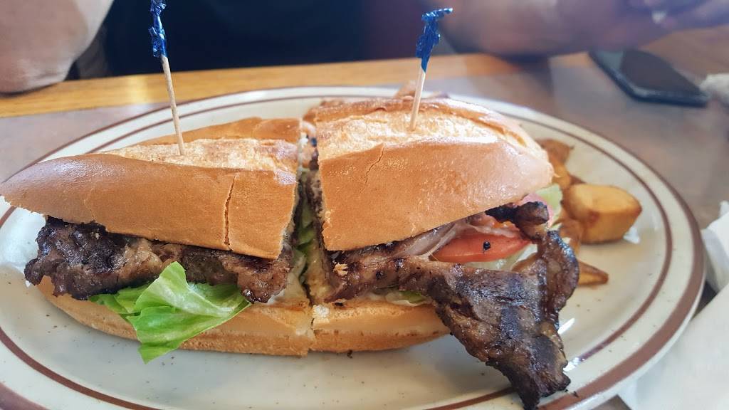 Toms Burgers 25 | restaurant | 695 W Palmdale Blvd, Palmdale, CA 93551, USA | 6619479777 OR +1 661-947-9777