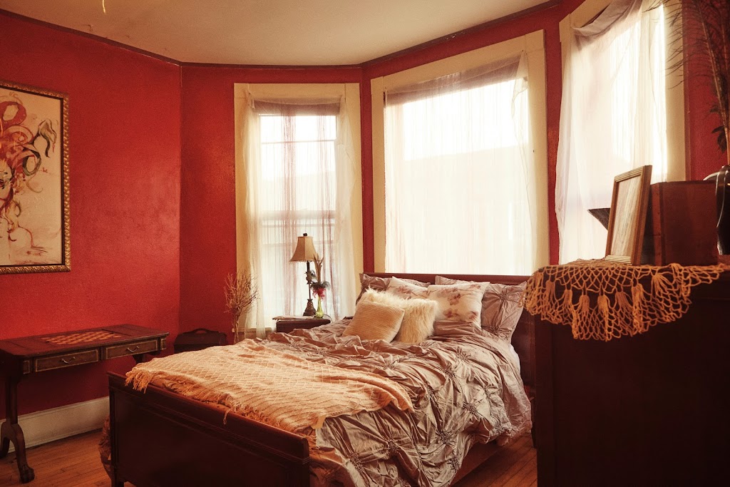 Shakers Cigar Bar | restaurant | 422 S 2nd St, Milwaukee, WI 53204, USA | 4142724222 OR +1 414-272-4222