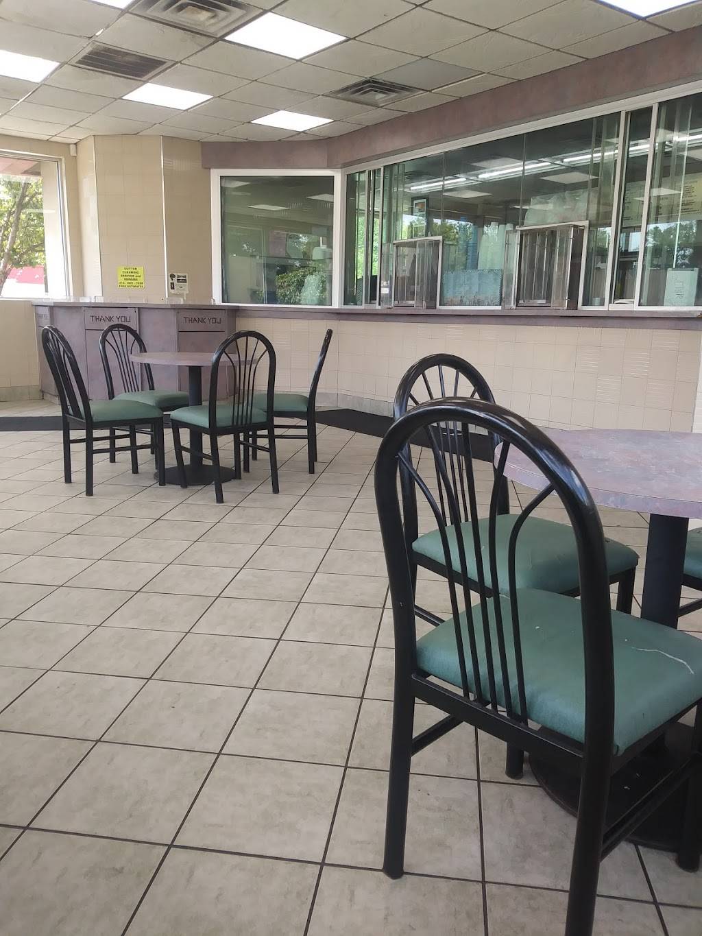 Hollywood Coney Island | restaurant | 20240 Grand River Ave, Detroit, MI 48219, USA | 3135355100 OR +1 313-535-5100