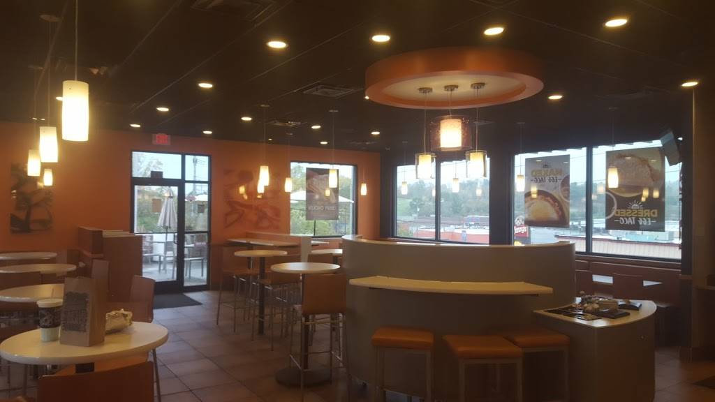Taco Bell | meal takeaway | 495 Cummings St, Abingdon, VA 24210, USA | 2766763113 OR +1 276-676-3113