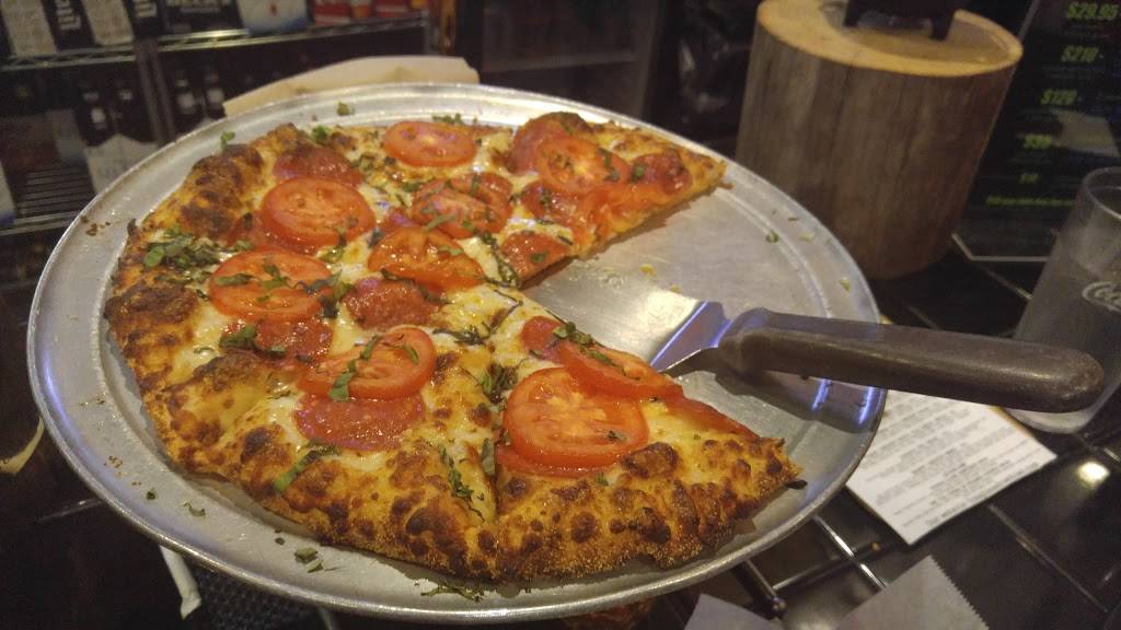 Foxs Pizza Den | restaurant | 1435 Newcastle St, Brunswick, GA 31520, USA | 9122654490 OR +1 912-265-4490