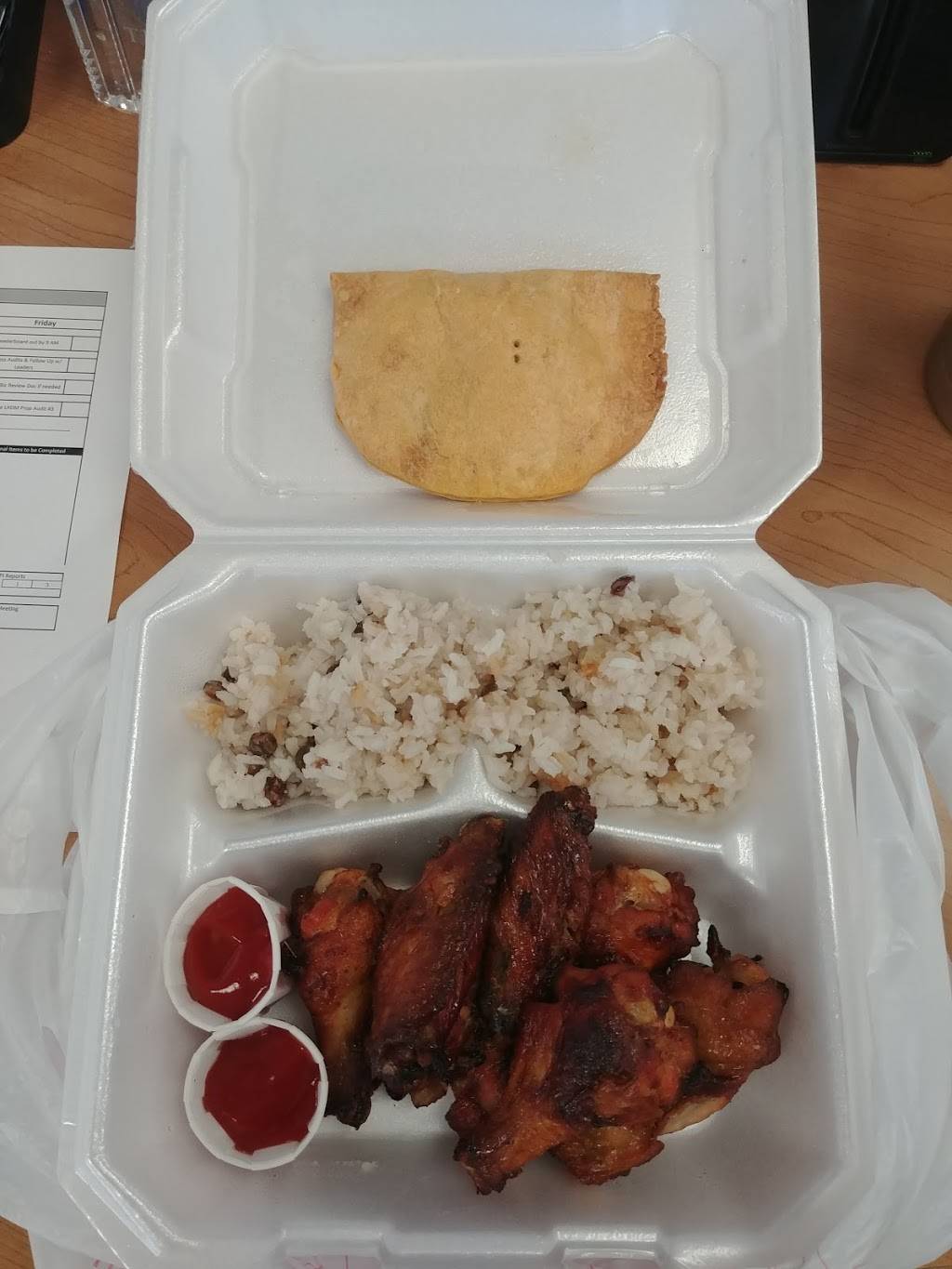 Patties of Jamaica | restaurant | 5172 Allisonville Rd, Indianapolis, IN 46205, USA | 3172534006 OR +1 317-253-4006