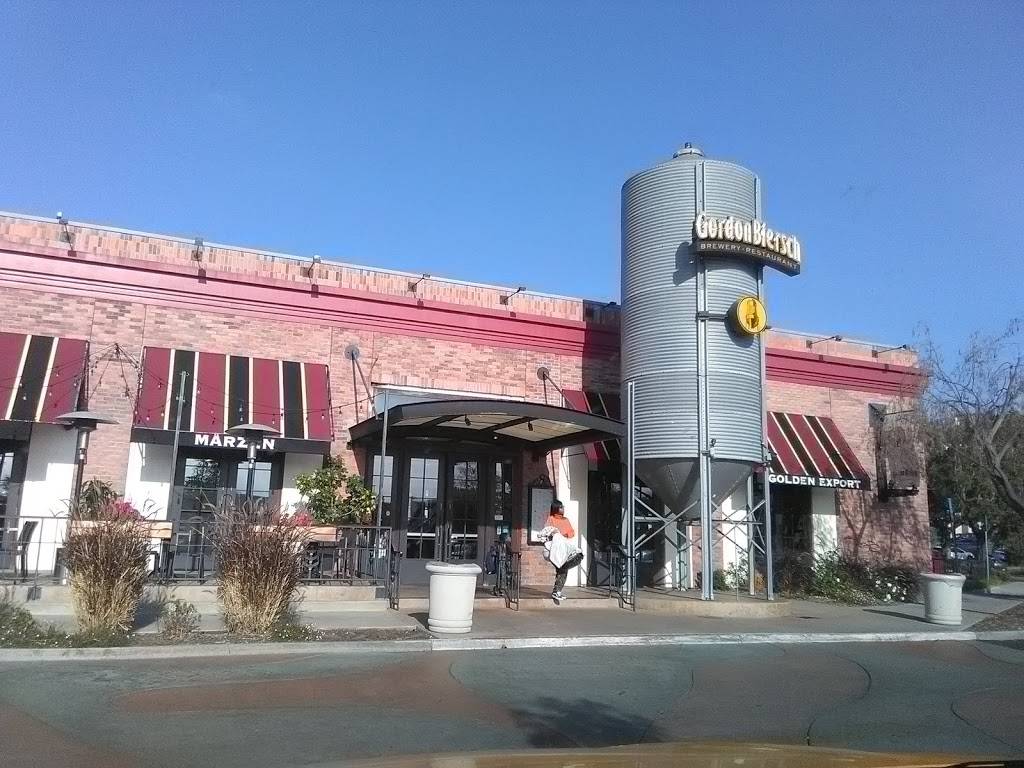 Gordon Biersch Brewery Restaurant | restaurant | 5010 Mission Center Rd, San Diego, CA 92108, USA | 6196881120 OR +1 619-688-1120