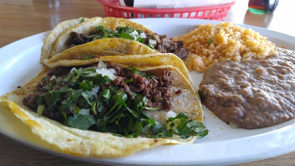 La Parrilla | restaurant | 4661 Old Tavern Rd, Lisle, IL 60532, USA | 6307789780 OR +1 630-778-9780