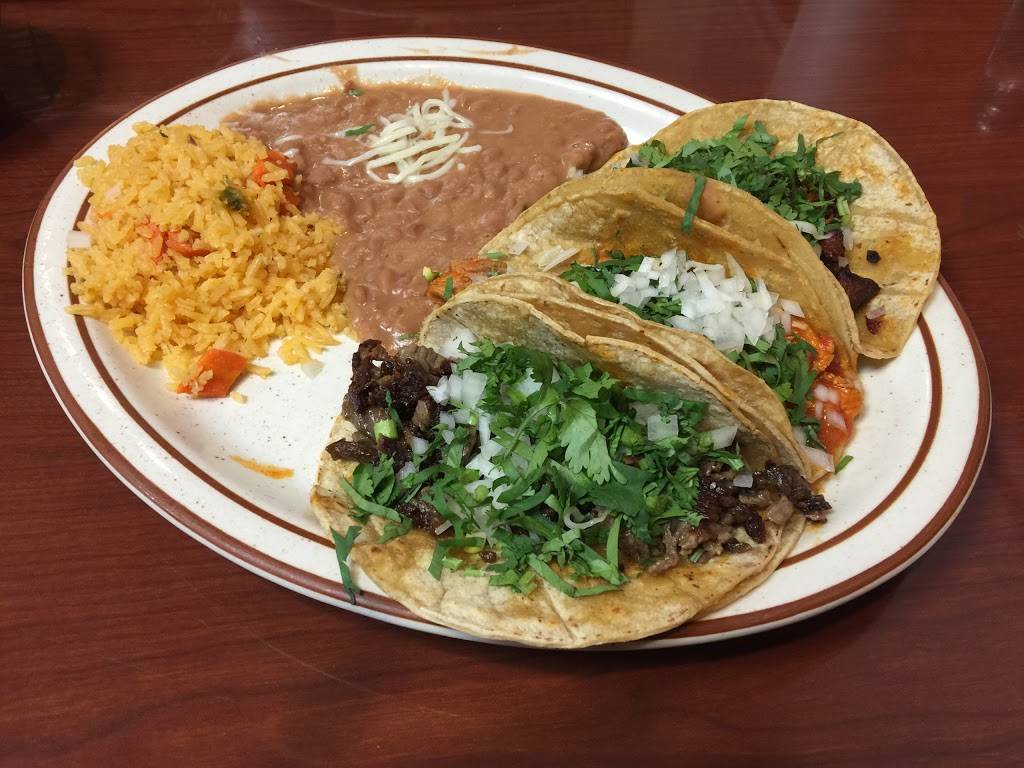 Los Corrales | restaurant | 6713 W 26th St, Berwyn, IL 60402, USA | 7084849063 OR +1 708-484-9063
