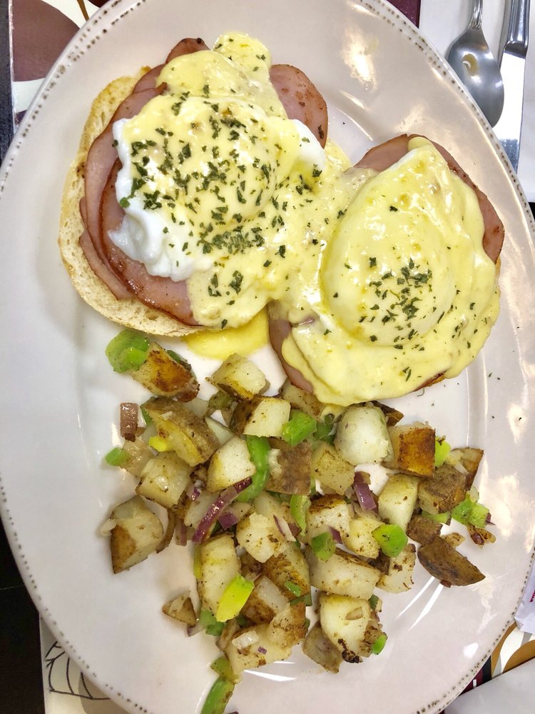 Laguna Cafe | restaurant | 24310 Moulton Pkwy, Laguna Woods, CA 92637, USA | 9493800465 OR +1 949-380-0465