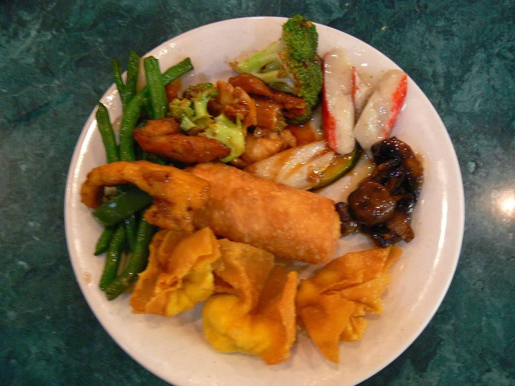 Grand Buffet | restaurant | 4400 W Elm St, McHenry, IL 60050, USA | 8153633888 OR +1 815-363-3888