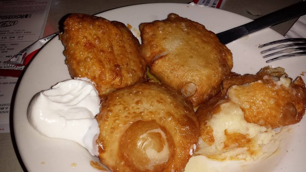 The Red Onion | restaurant | 522 Pearl Rd, Brunswick, OH 44212, USA | 3302258482 OR +1 330-225-8482