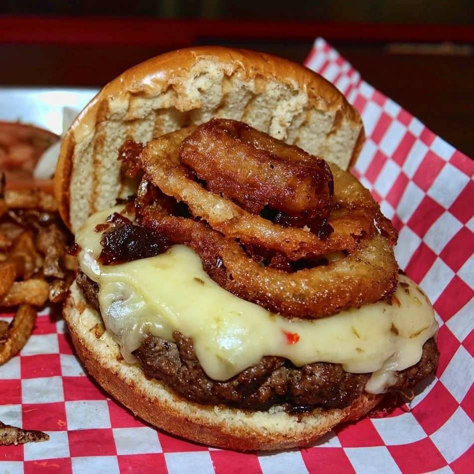 Trade Winds Pub & Eatery | restaurant | 1700 Recreation Dr, Springfield, IL 62711, USA | 2176795482 OR +1 217-679-5482