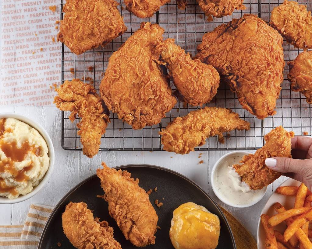 Krispy Krunchy Chicken Jallo Plaza | restaurant | 2144 Corporate Center Dr, Trinity, FL 34655, USA | 7273728207 OR +1 727-372-8207