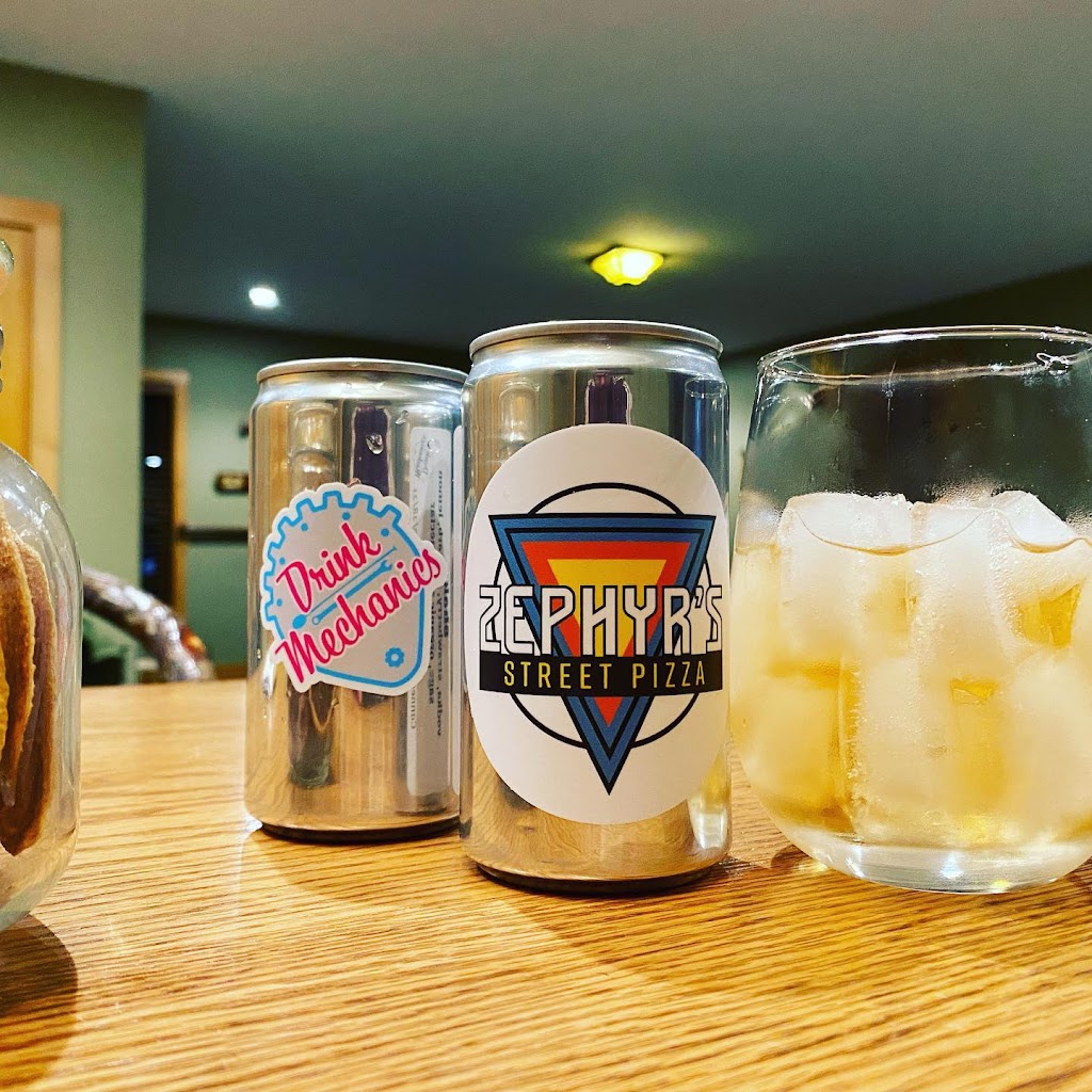 Zephyrs Street Pizza | restaurant | 968 Farmington Ave Rear, West Hartford, CT 06107, USA | 8602637400 OR +1 860-263-7400