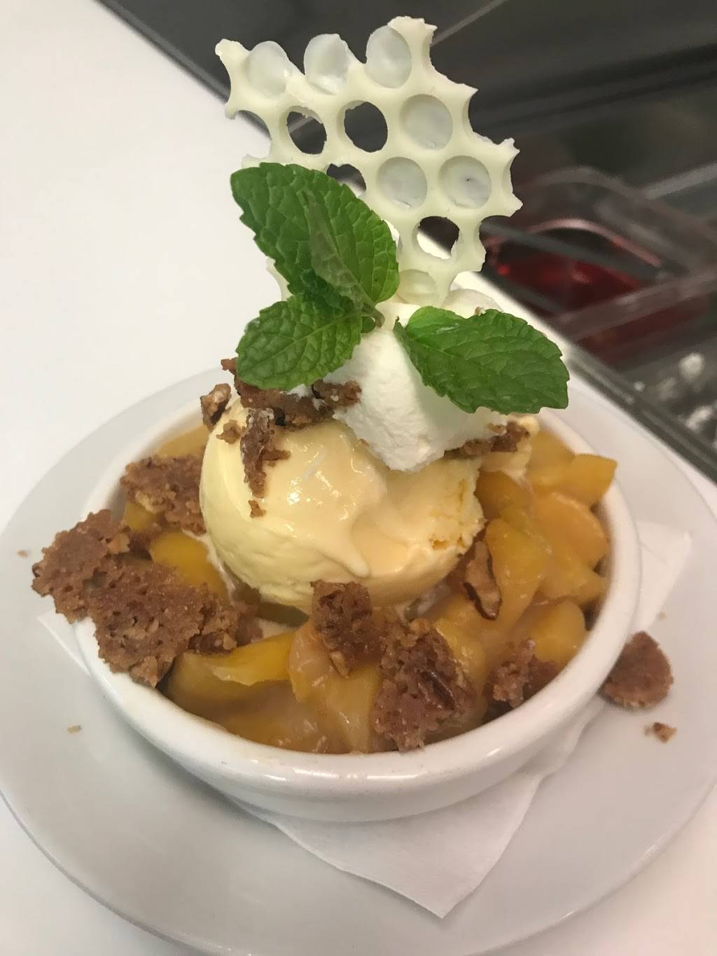 Swansboro Food & Beverage Co. | restaurant | 106 Front St, Swansboro, NC 28584, USA | 9107081305 OR +1 910-708-1305