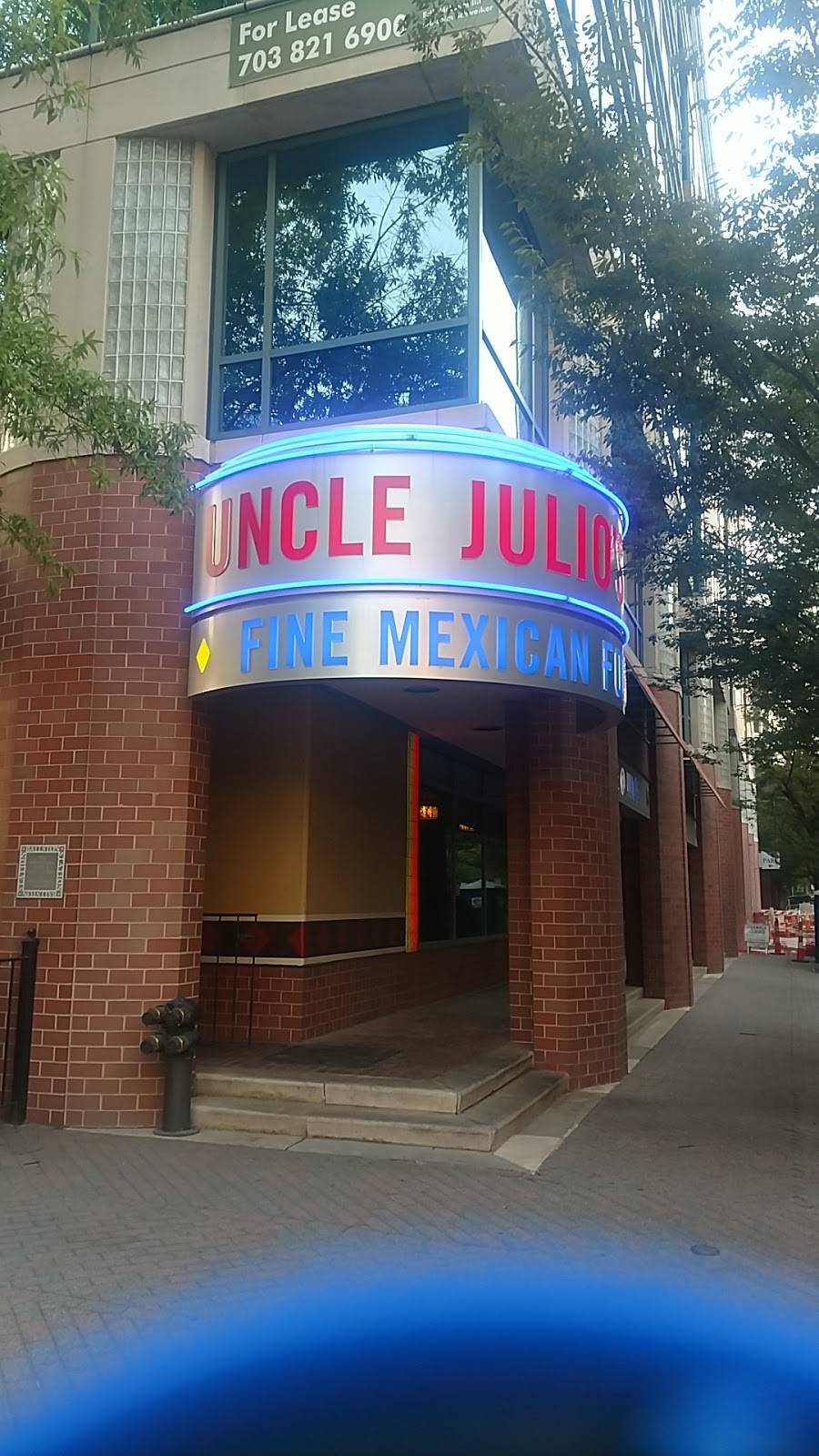Uncle Julios Mexican From Scratch | restaurant | 4301 Fairfax Dr #100, Arlington, VA 22203, USA | 7035283131 OR +1 703-528-3131