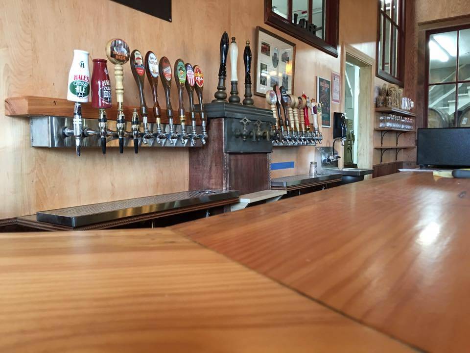 Hales Barrelhouse | restaurant | 1509 N Wycoff Ave, Bremerton, WA 98312, USA | 3609323502 OR +1 360-932-3502