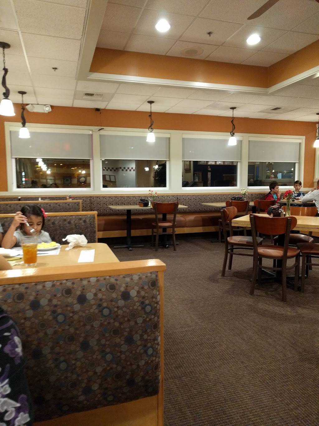 IHOP | restaurant | 26035 Newport Rd, Menifee, CA 92584, USA | 9516791922 OR +1 951-679-1922