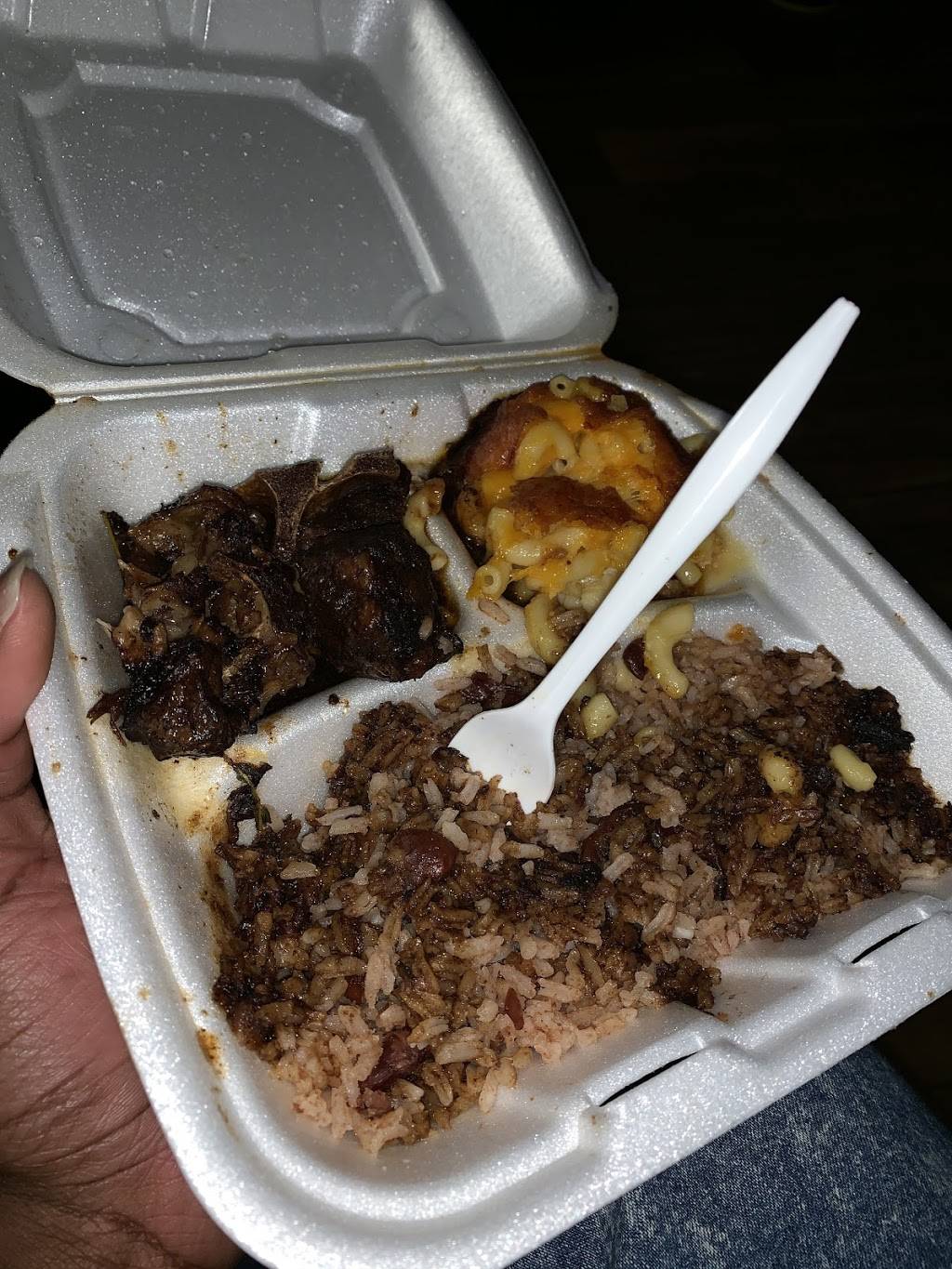 Sun City Caribbean & American Restaurant Better Food, Better Ser | restaurant | 6201 Memorial Dr, Stone Mountain, GA 30083, USA | 7707555897 OR +1 770-755-5897
