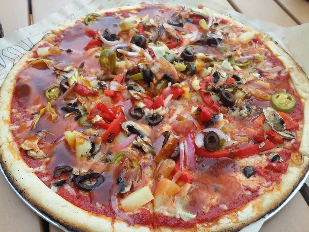 Blaze Pizza | meal takeaway | 1000 Universal Studios Blvd, Universal City, CA 91608, USA | 8182931673 OR +1 818-293-1673