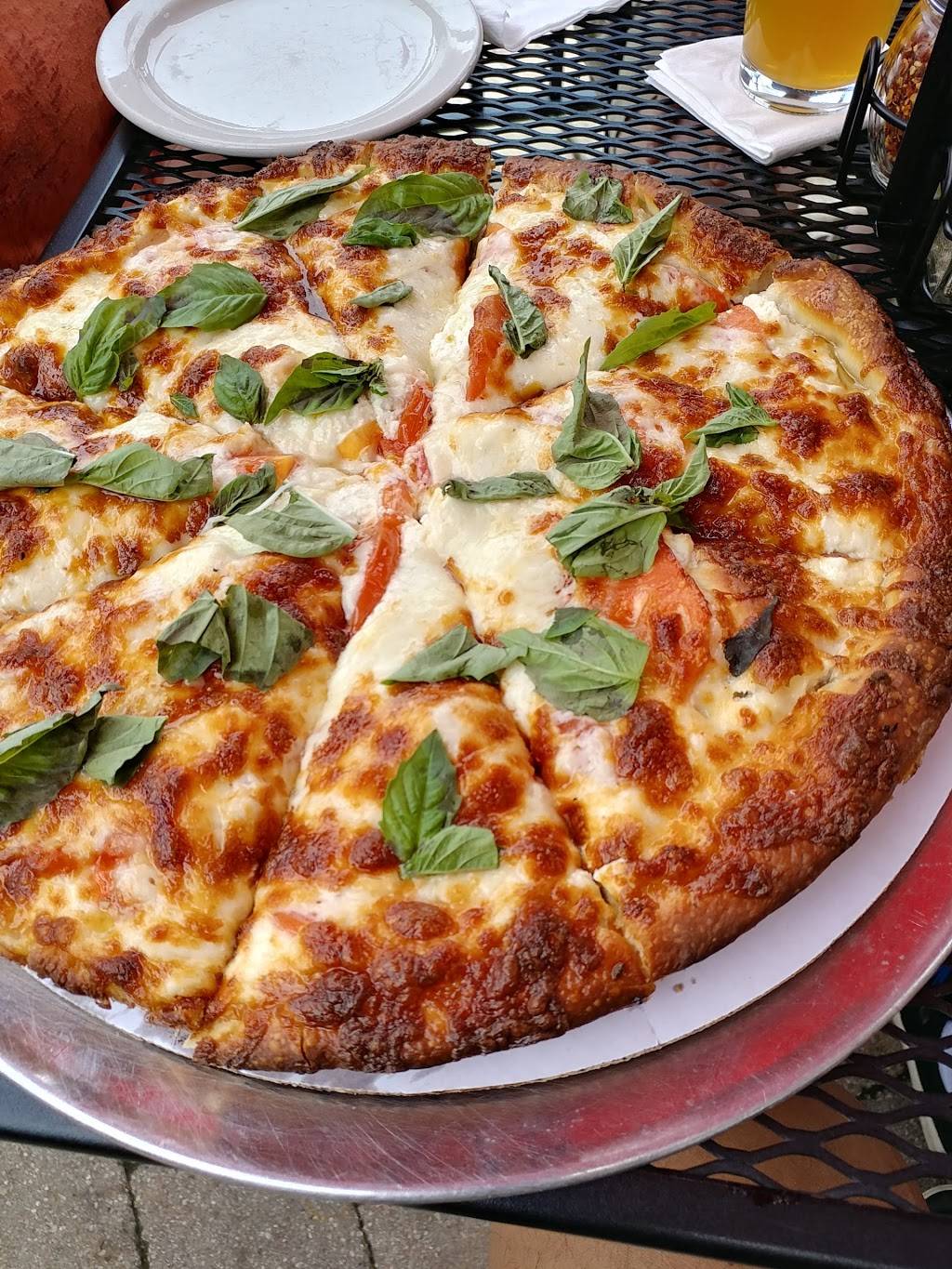 Buddyz Pizza | restaurant | 1138 N Green St, McHenry, IL 60050, USA | 8153631010 OR +1 815-363-1010