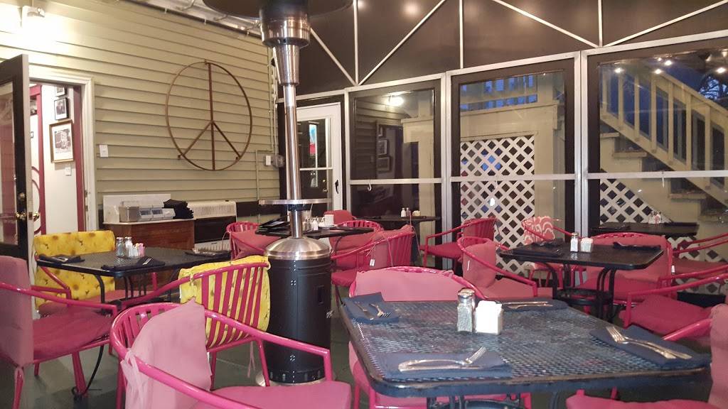 The Piccadilly at Manhattan | restaurant | 7201 Piccadilly Ave, St. Louis, MO 63143, USA | 3146460016 OR +1 314-646-0016