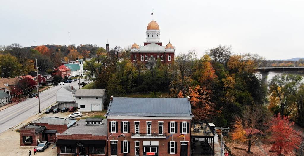 Fernweh Distilling Co. | restaurant | 4 Schiller St, Hermann, MO 65041, USA | 5734862970 OR +1 573-486-2970