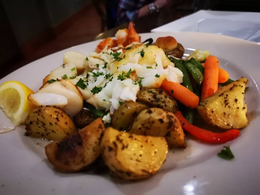 Youells Oyster House | restaurant | 2249 Walnut St, Allentown, PA 18104, USA | 6104391203 OR +1 610-439-1203