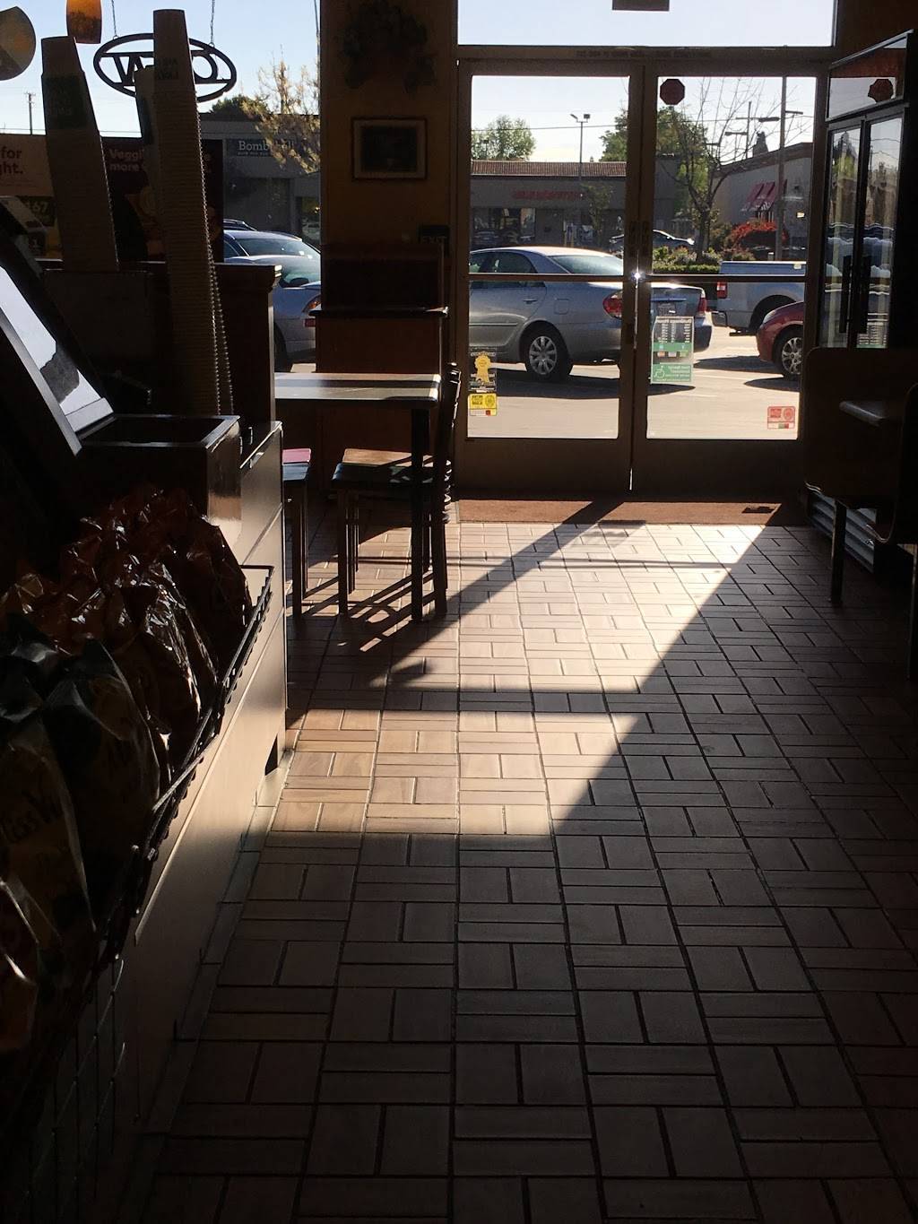 Subway Restaurants | restaurant | 1813 S Mooney Blvd, Visalia, CA 93277, USA | 5597397547 OR +1 559-739-7547