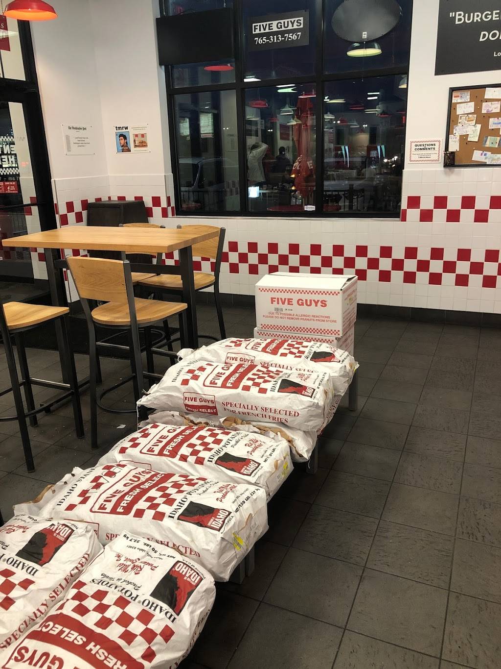 Five Guys | restaurant | 3911 W Bethel Ave, Muncie, IN 47304, USA | 7653137567 OR +1 765-313-7567