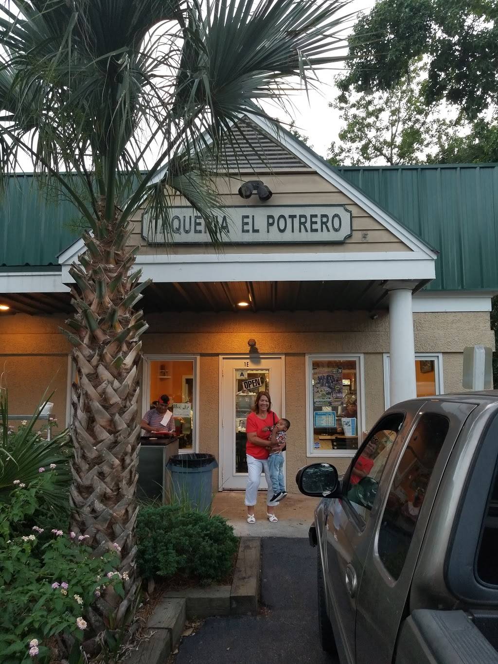 Taqueria El Potrero | restaurant | 1 Mathews Ct, Hilton Head Island, SC 29926, USA | 8433427445 OR +1 843-342-7445