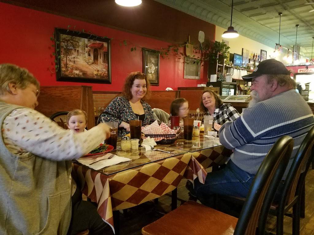 Buffalo Wild Wings | restaurant | 1071 Smaltz Way, Auburn, IN 46706, USA | 2609252003 OR +1 260-925-2003