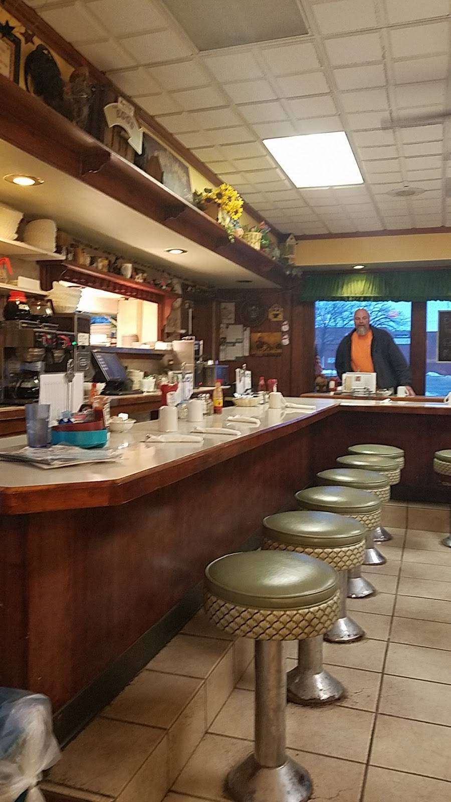 Big Rock Cafe | restaurant | 103 E Galena St, Big Rock, IL 60511, USA | 6305563610 OR +1 630-556-3610