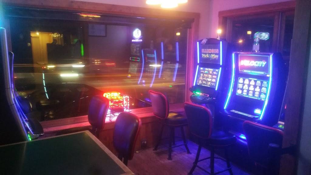 Jake Morans | restaurant | 57 S Lake St, Mundelein, IL 60060, USA | 8475665152 OR +1 847-566-5152