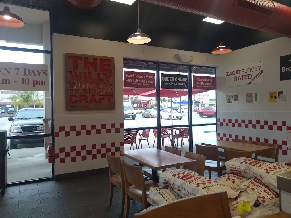 Five Guys | meal takeaway | 1211 E Del Mar Blvd, Laredo, TX 78041, USA | 9564627579 OR +1 956-462-7579
