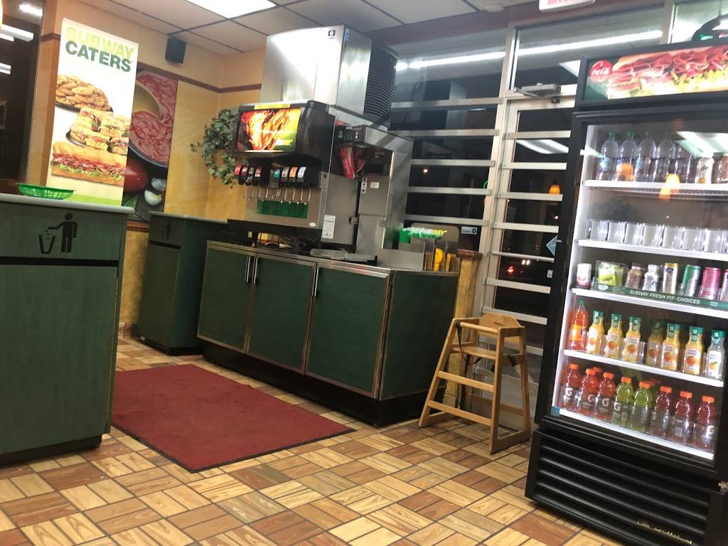 Subway | meal takeaway | 10401 Blue Ridge Blvd, Kansas City, MO 64134, USA | 8167617343 OR +1 816-761-7343
