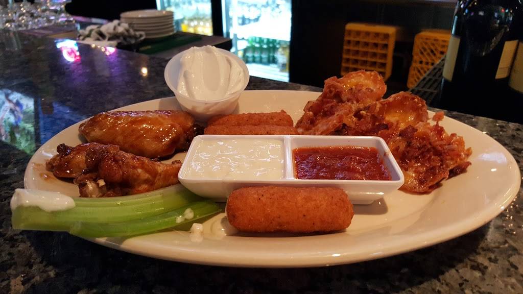 Freddys at Pierce | restaurant | 149 Pierce St, Somerset, NJ 08873, USA | 7323563334 OR +1 732-356-3334