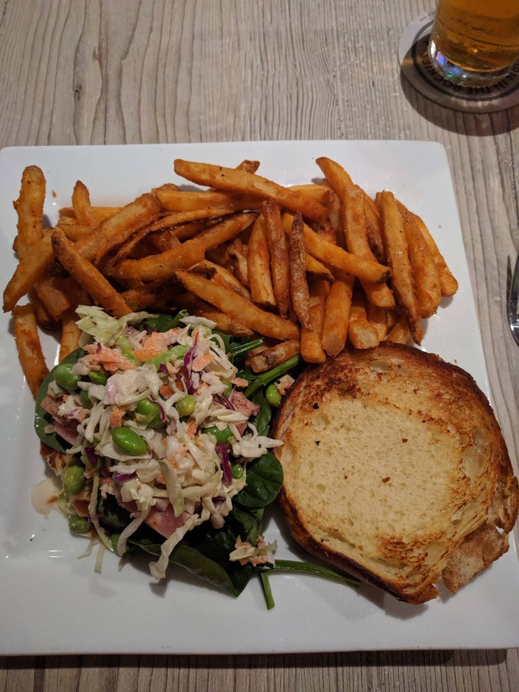 Nautilus Tavern | restaurant | 6830 La Jolla Blvd #103, La Jolla, CA 92037, USA | 8587502056 OR +1 858-750-2056